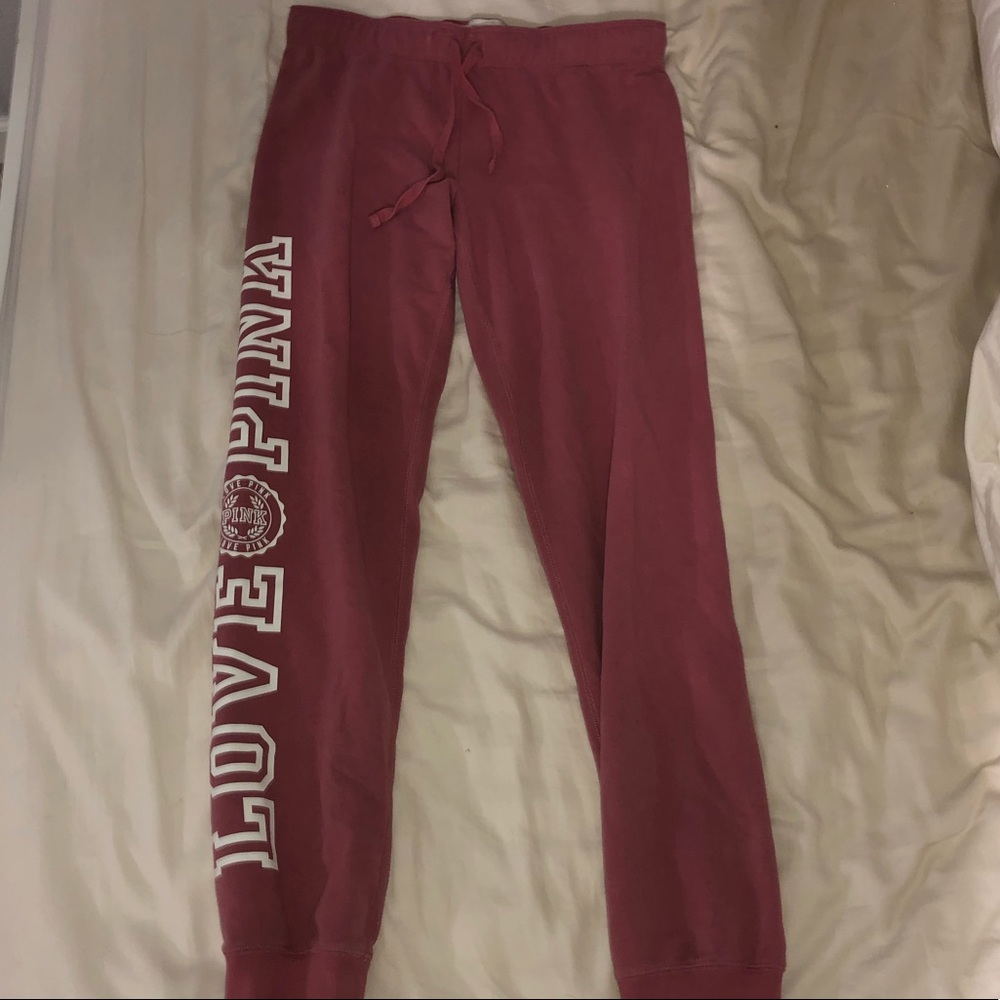 pink by victoria’s secret sweatpants